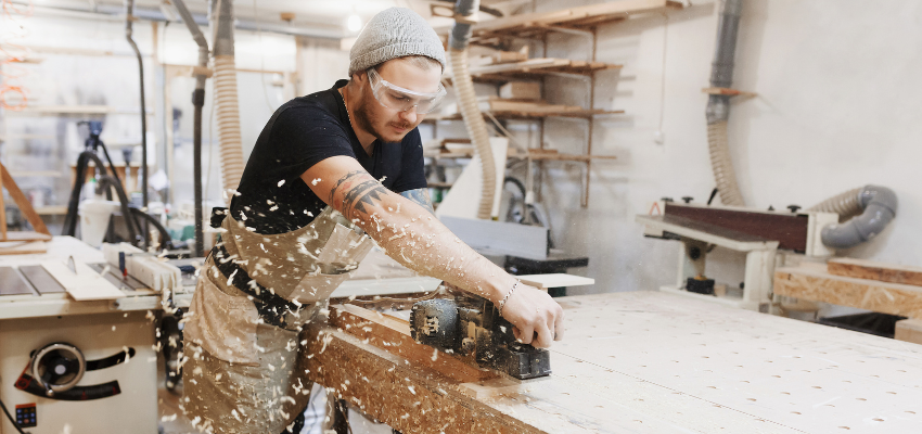 Expert Carpentry Services in UAE – Transforming Spaces with Precision & Craftsmanship